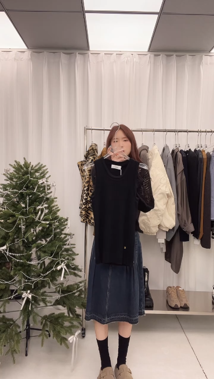 编号050 ethor 羊毛背心M码  福福待开价