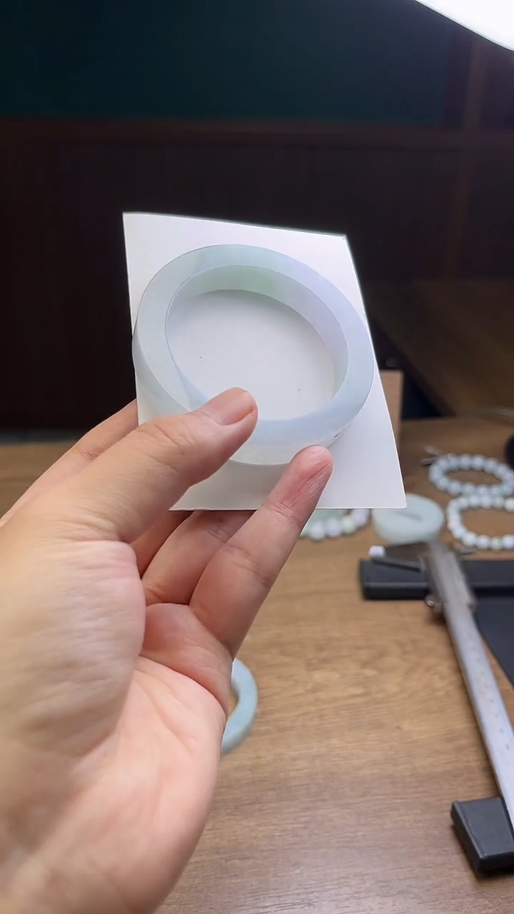 未镶嵌手镯定制翡翠爱****猫定制