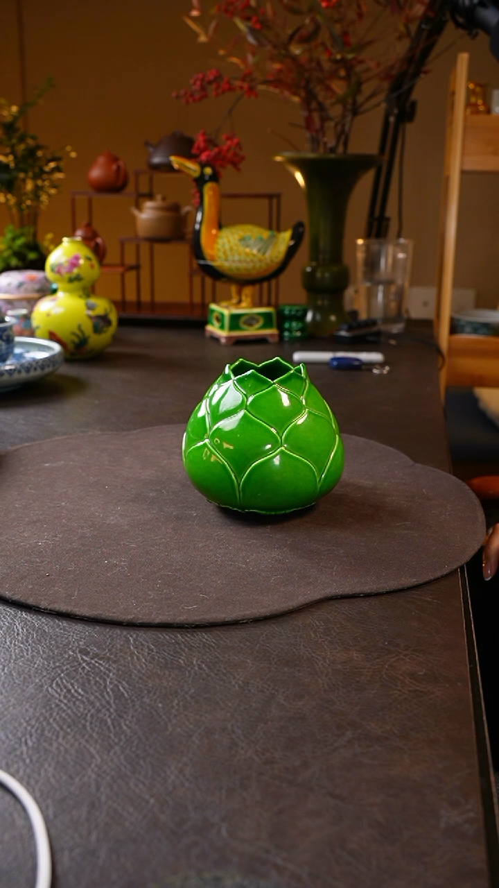 【闪购商品】绿釉莲瓣水洗绿釉