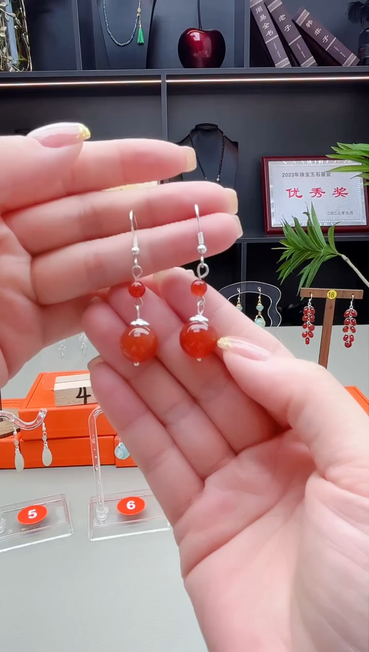 未镶嵌耳钉玛瑙/玉髓409