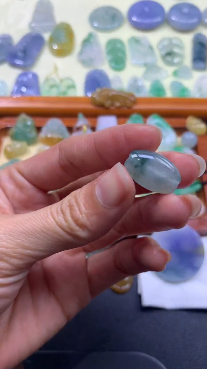 【闪购商品】定制翡翠未镶嵌翡翠