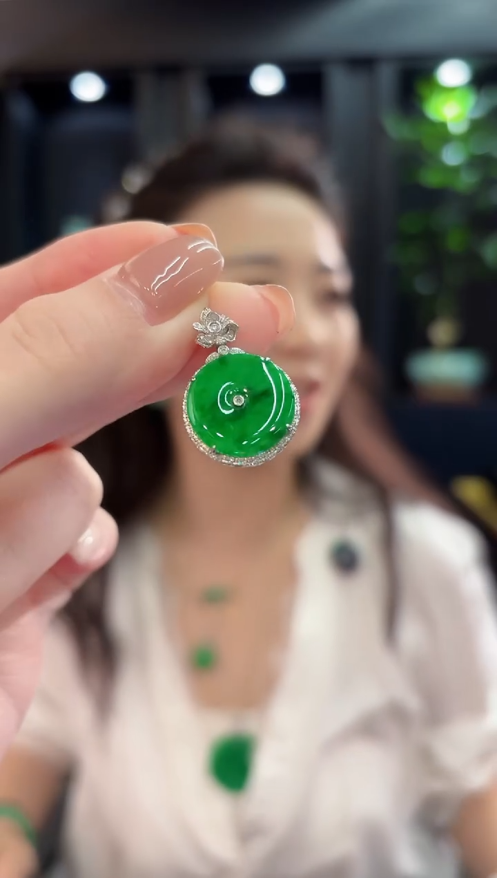 吊坠(不含链)18K金镶嵌翡翠 缅甸A货/支持复检/一件