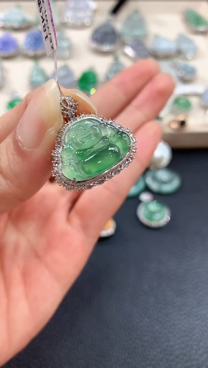 【闪购商品】翡翠吊坠(不含链)18K金镶嵌n103    