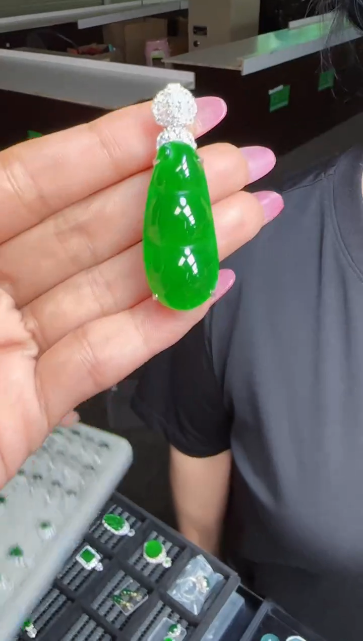 定制翡翠未镶嵌翡翠吊坠154