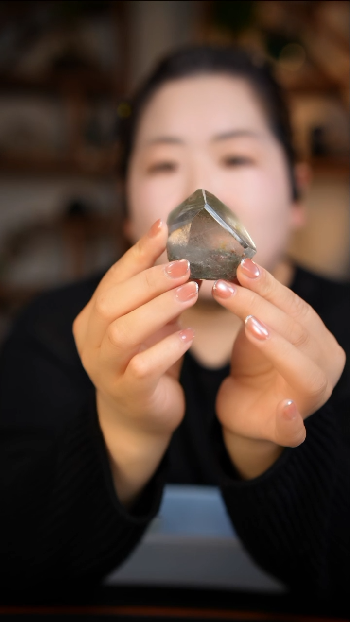 未镶嵌珠宝半成品水晶幽灵随形D855