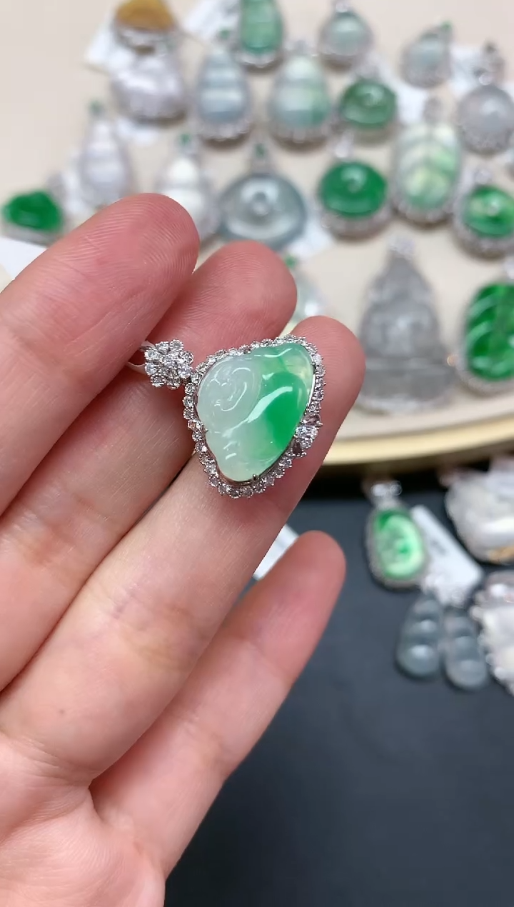 【闪购商品】翡翠吊坠(不含链)18K金镶嵌A53|8800