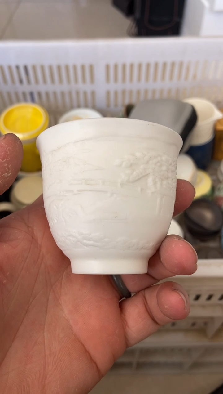 无运费险有瑕疵的摄影的产品有使用过的痕迹有点脏介意勿拍