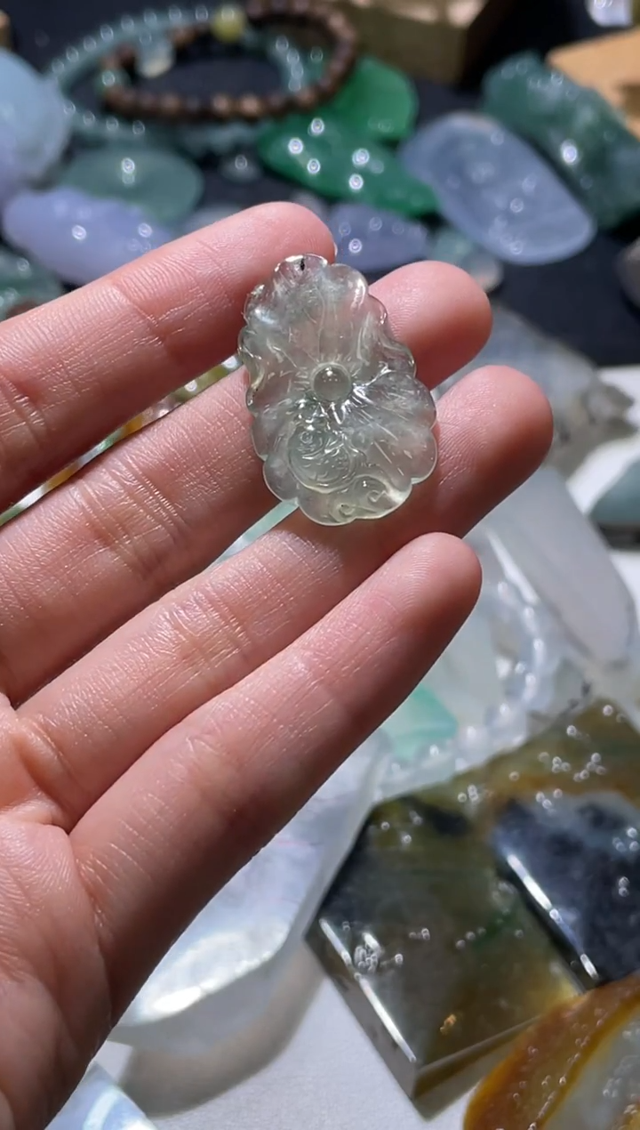 未镶嵌定制翡翠莲花