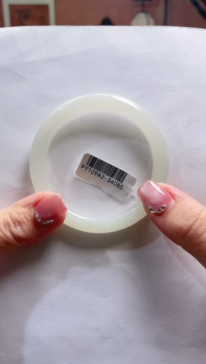 【闪购商品】和田玉手镯未镶嵌55+圈口