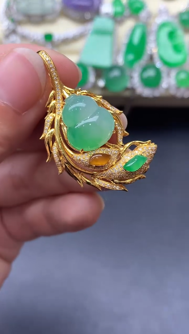 颈饰18K金镶嵌翡翠373-中国好珍宝