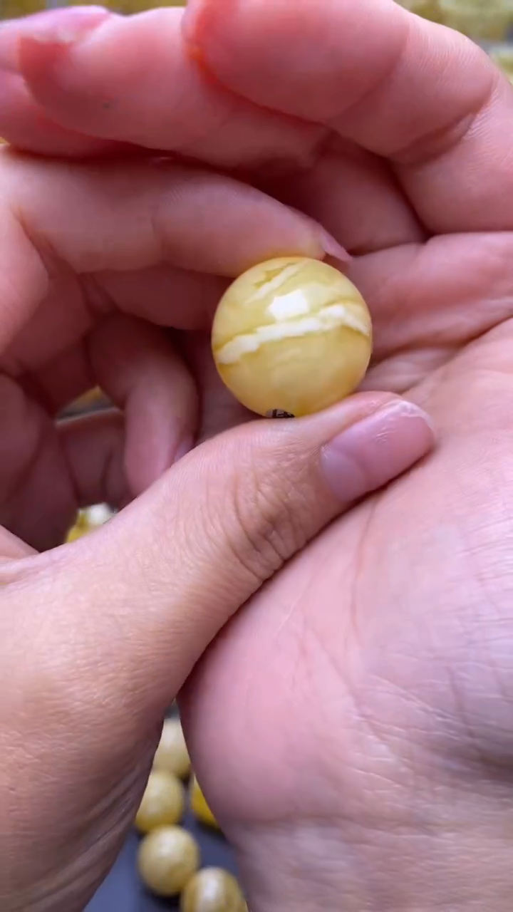 未镶嵌蜜蜡裸石葵.30