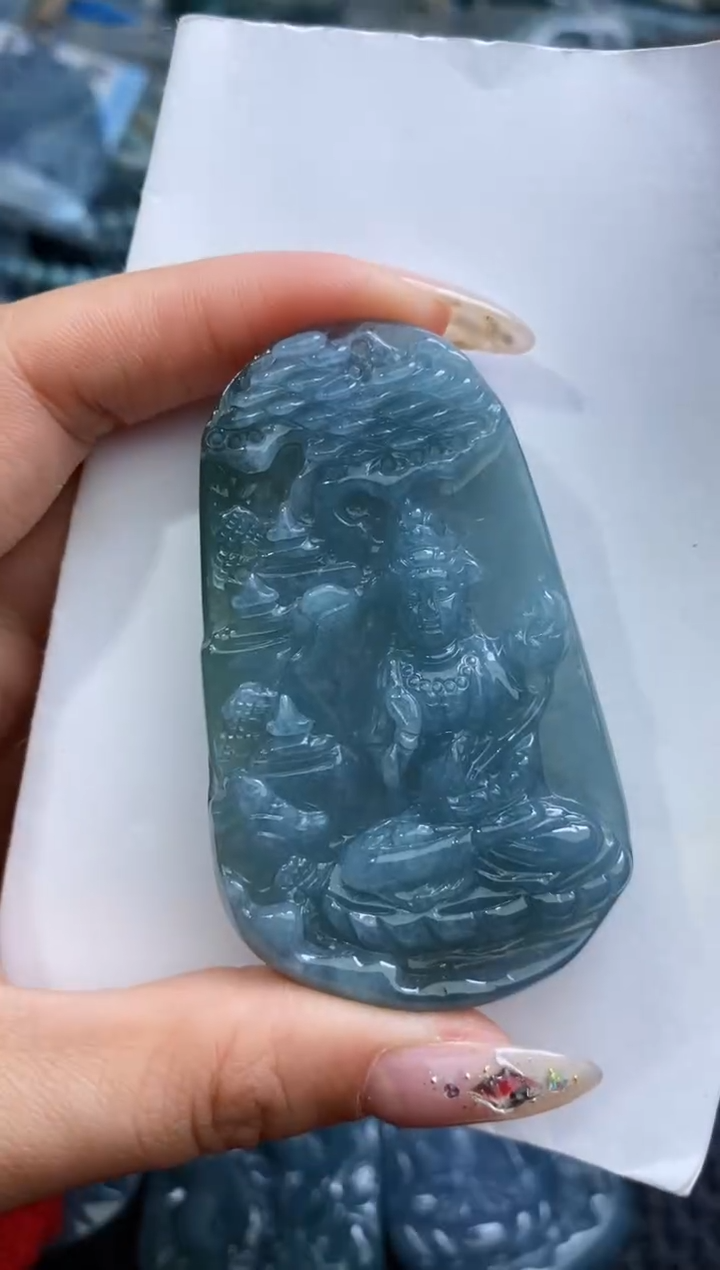 【闪购商品】翡翠颈饰未镶嵌          