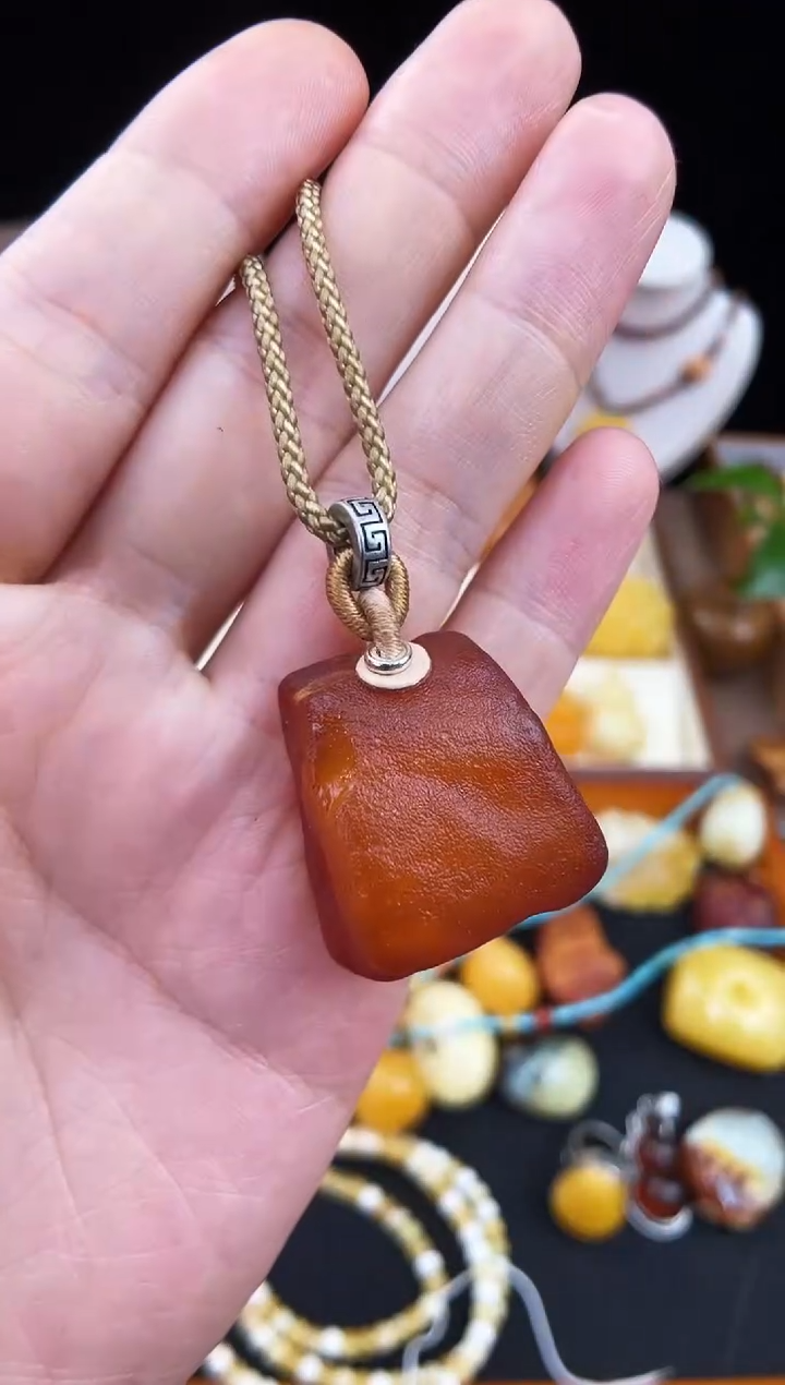 琥珀未镶嵌珠宝奇石柒月