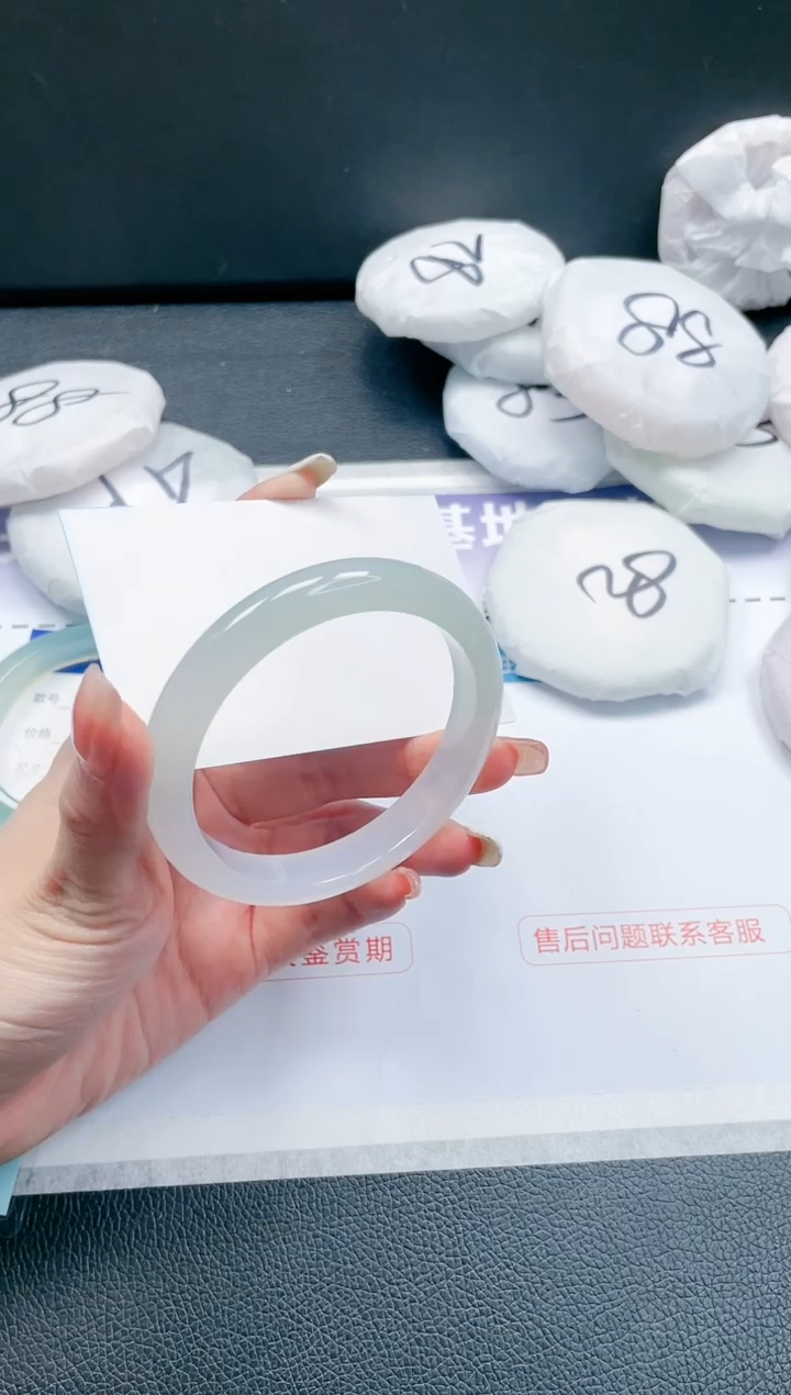 【闪购商品】石英质玉手镯未镶嵌13J177-60