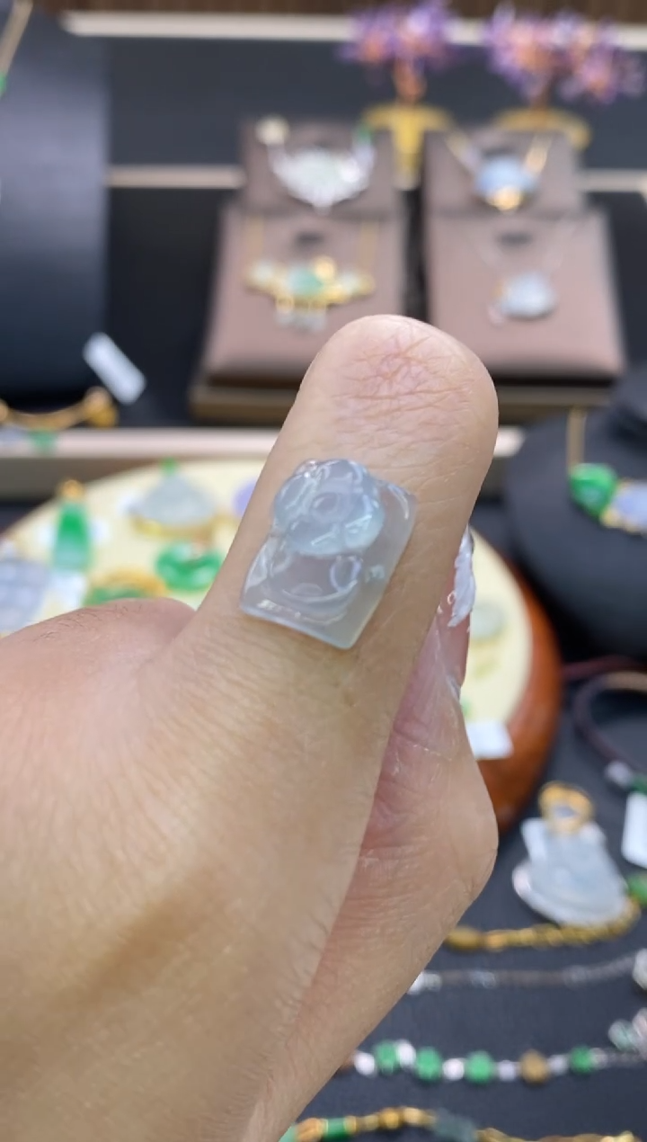 【闪购商品】翡翠颈饰未镶嵌净货12010