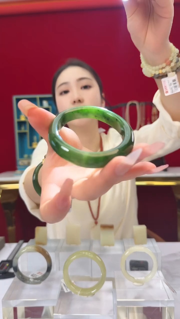 未镶嵌手镯和田玉闪购手镯尺寸约57mm