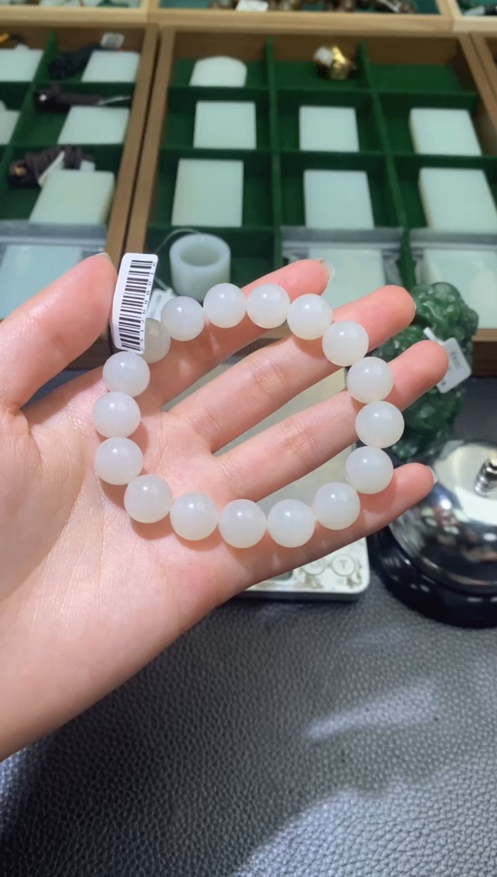 定制和田玉新疆山料圆珠手串12mm