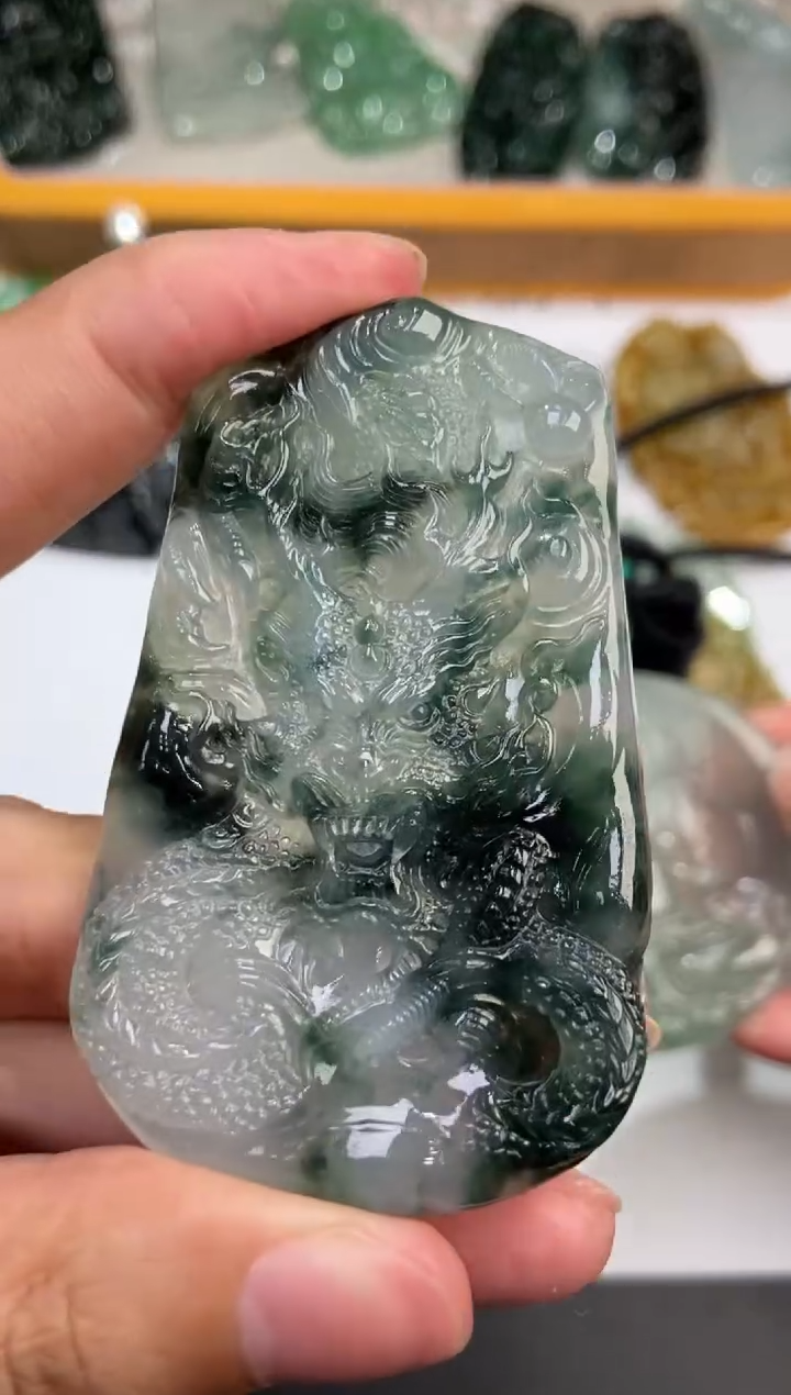 未镶嵌挂件翡翠376466   多人