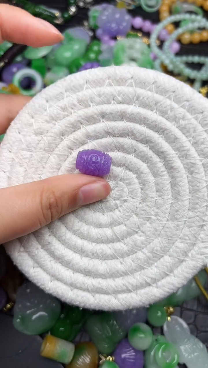 颈饰未镶嵌翡翠缅甸翡翠吊坠