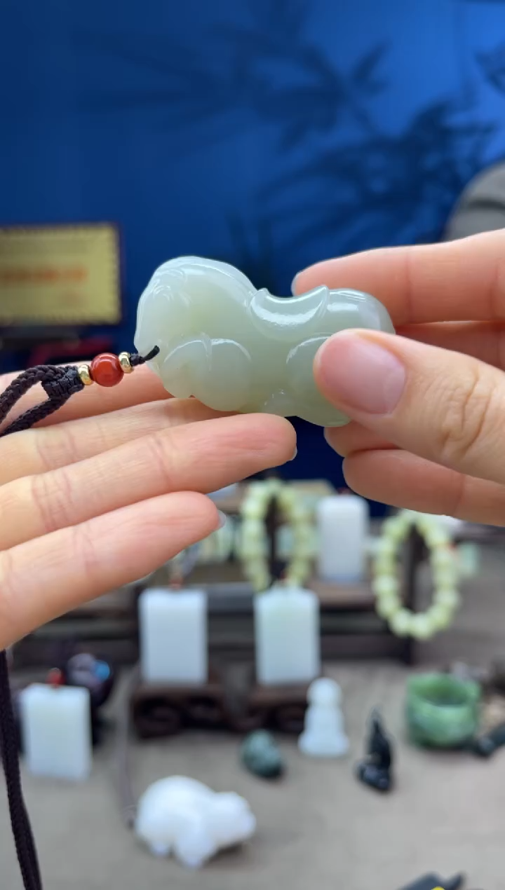 【闪购商品】和田玉颈饰未镶嵌1