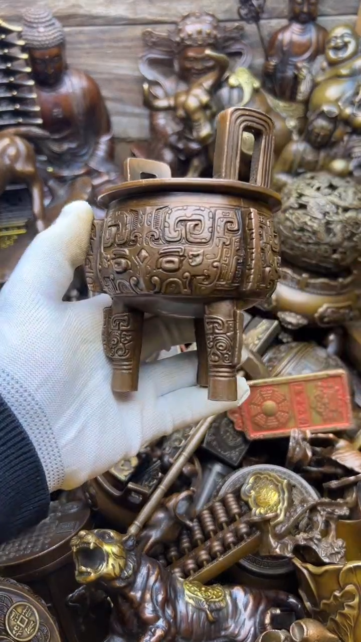 精美铜器，点击下单