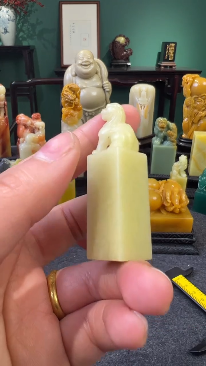 【闪购商品】青田石封门青瑞兽钮