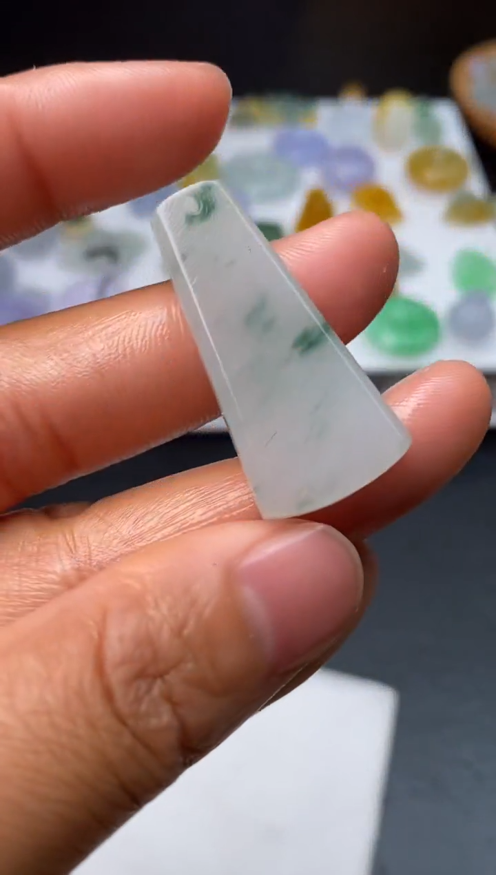 【闪购商品】定制翡翠未镶嵌翡翠毛货~多样性发货一个