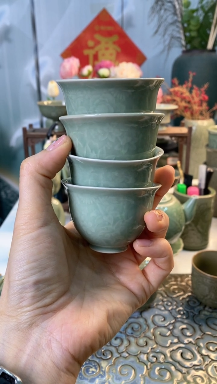 【闪购商品】100018 百花小杯 口失圆 4只微瑕
