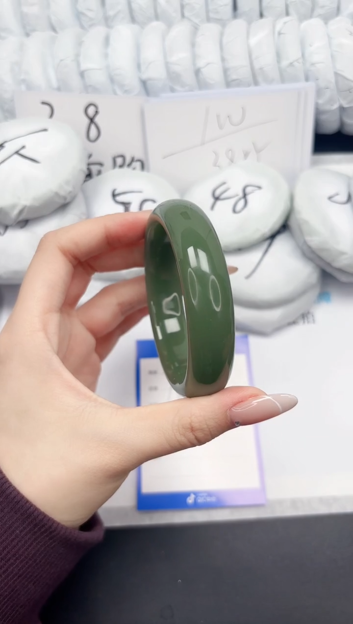 【闪购商品】石英质玉手镯未镶嵌145-大波58.1