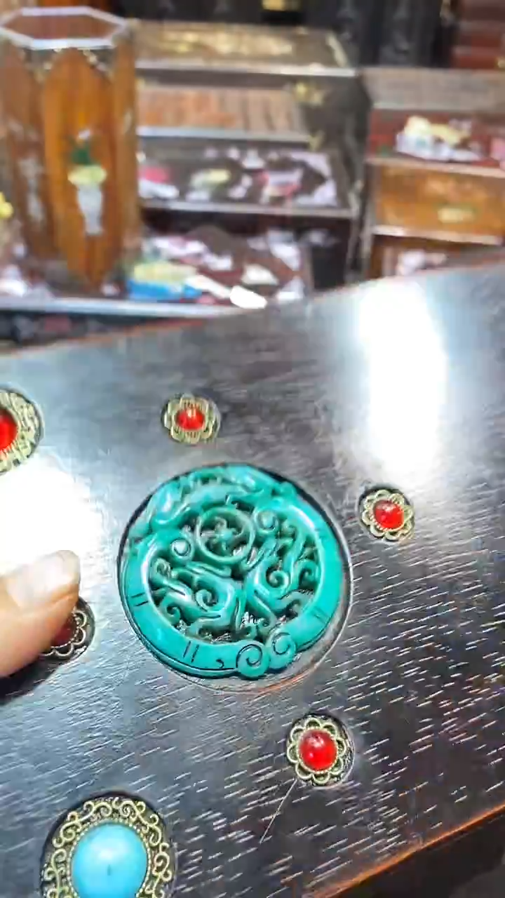 木木雕款极**野大盒子一个