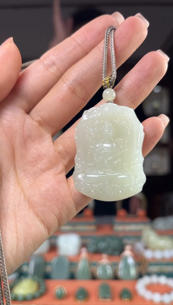 和田玉未镶嵌颈饰佩佩