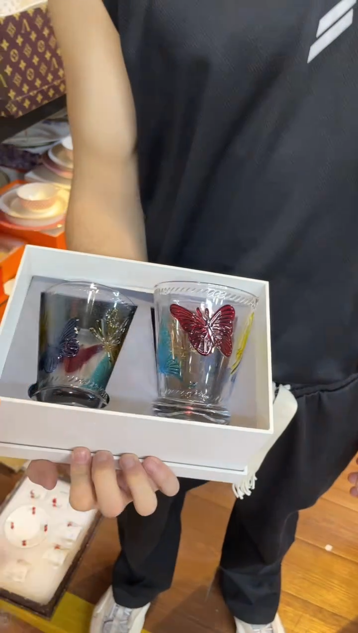 杯鸿辉家品牌瓷器，京东包邮！