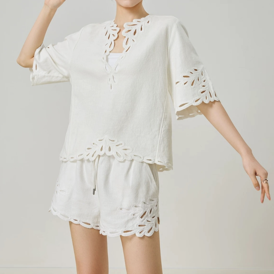 【ICS韵裕】夏季新款绣花镂空短袖上衣+短裤女款休闲套装