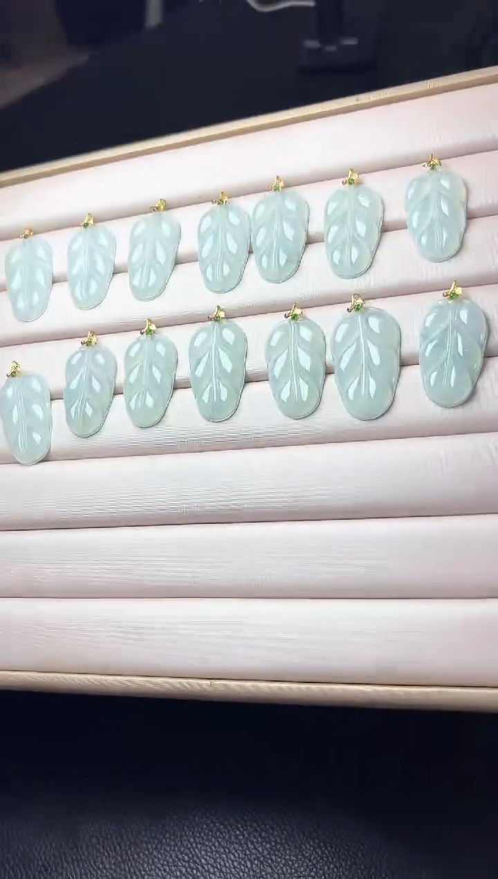 【闪购商品】翡翠颈饰18K金镶嵌YM290-4 叶子多样性发一