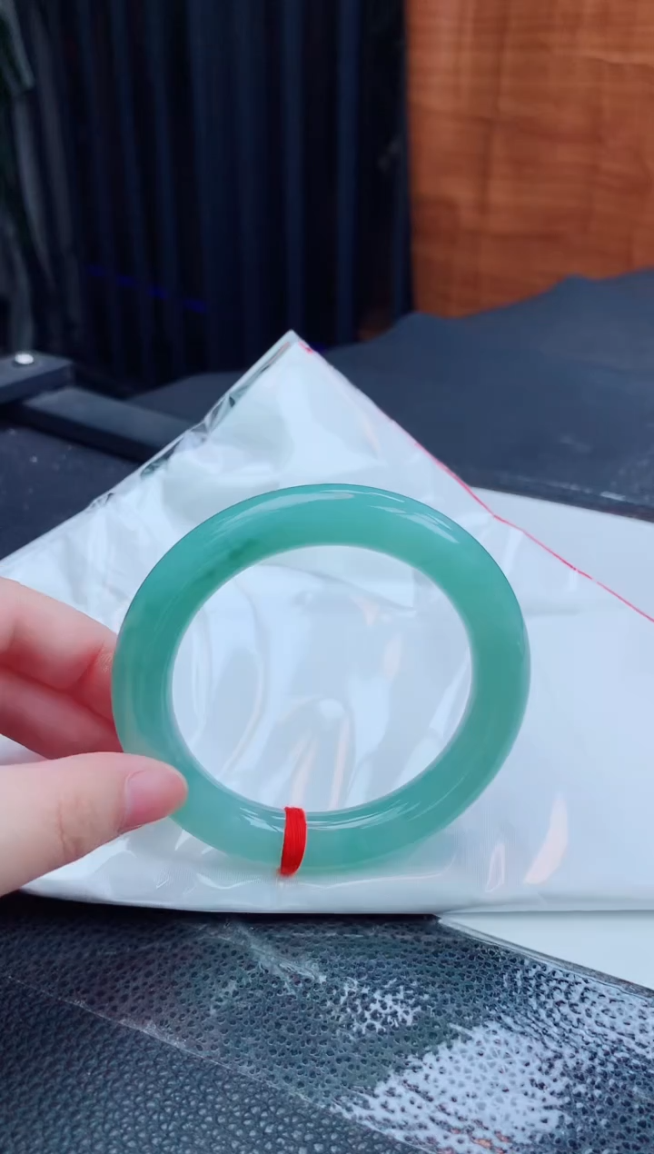 翡翠手镯未镶嵌缅甸天然翡翠A货手镯