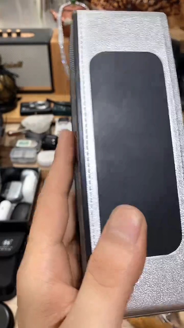 瓷片闪购商品  如图所示