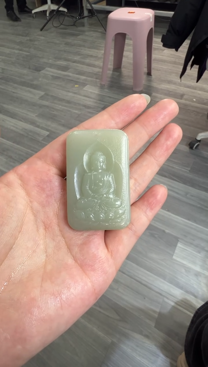 吊坠(不含链)未镶嵌和田玉简***酪青白玉挂件