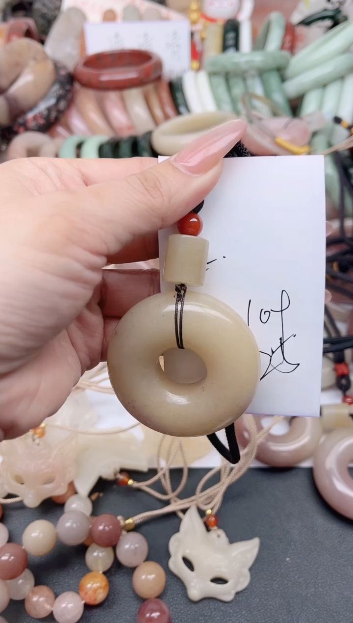 未镶嵌手镯石英质玉109