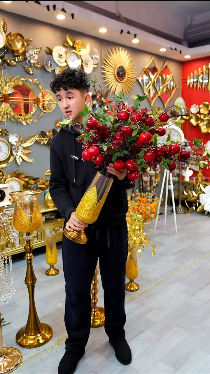 人造板瘦花瓶加10个石榴花