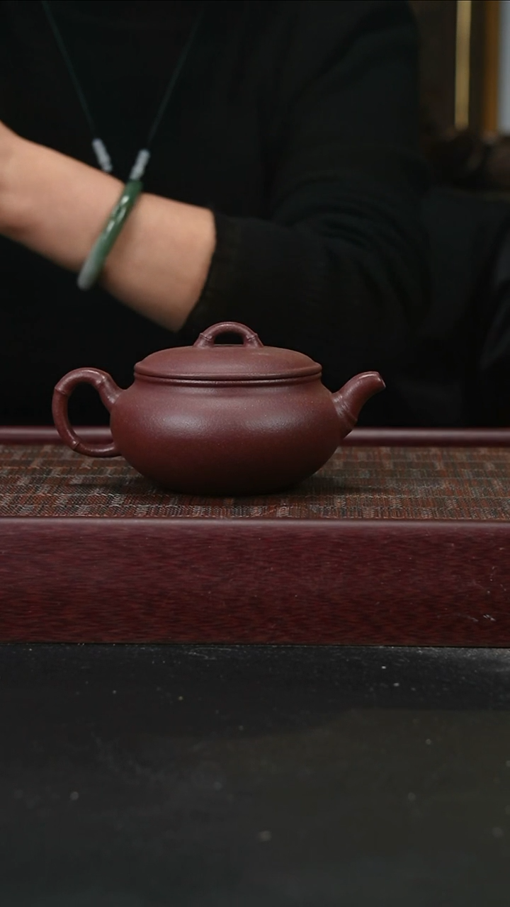 茶壶紫砂ZQ底槽青竹节扁腹