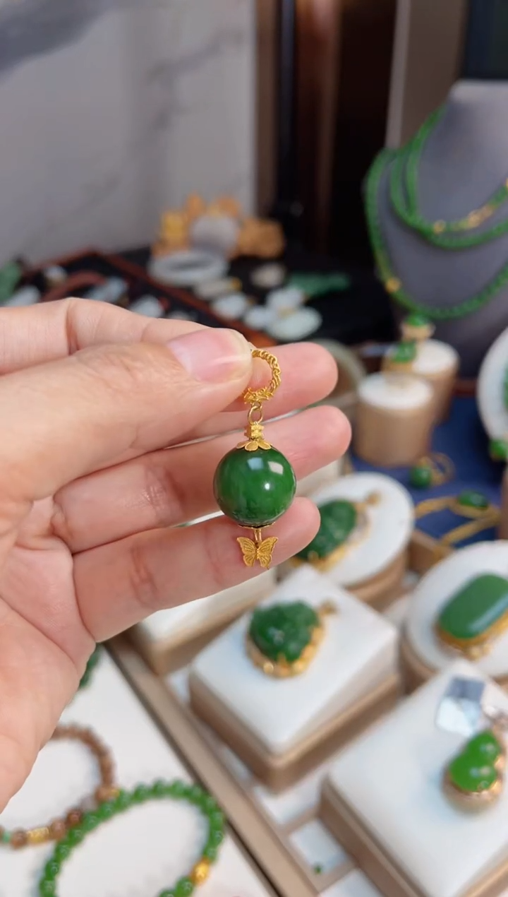 【闪购商品】和田玉吊坠18K金镶嵌15-16mmmm