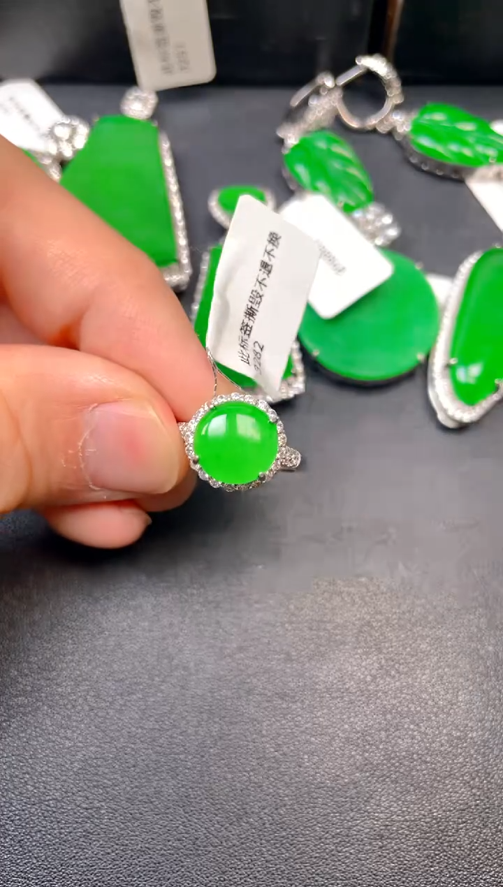 吊坠(不含链)银S925镶嵌翡翠吊坠