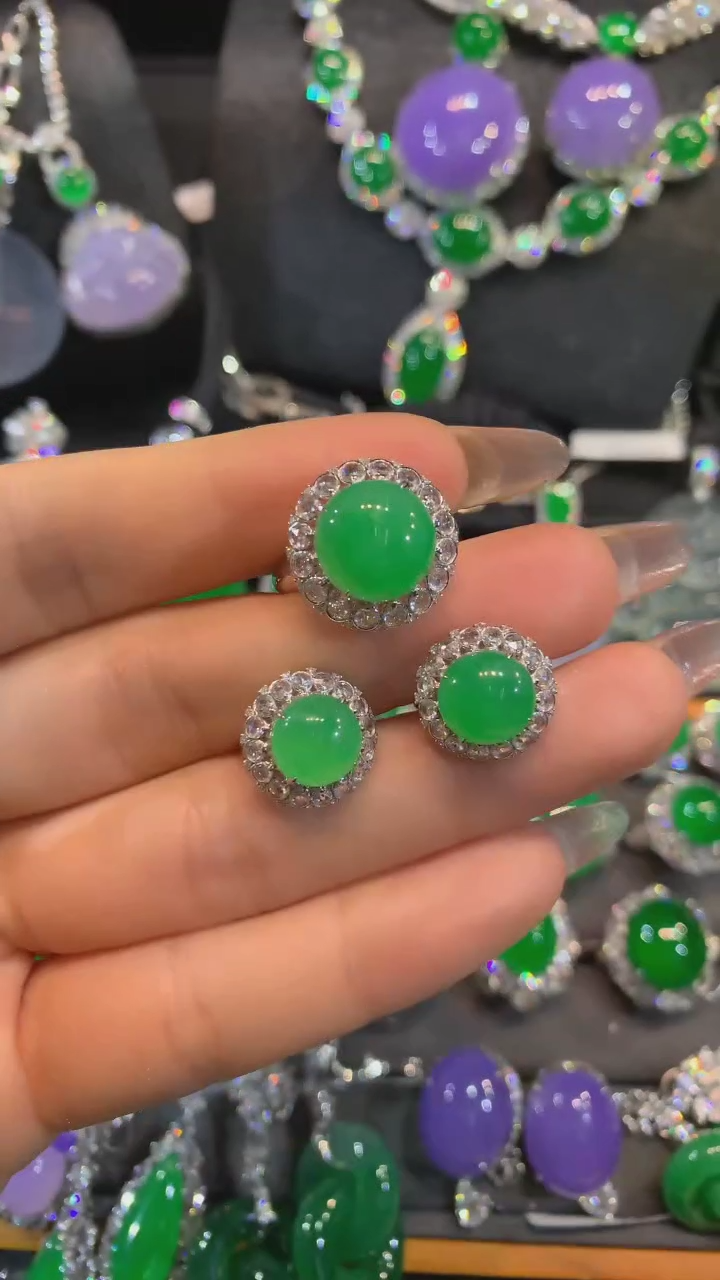 【闪购商品】翡翠戒指18K金镶嵌套装