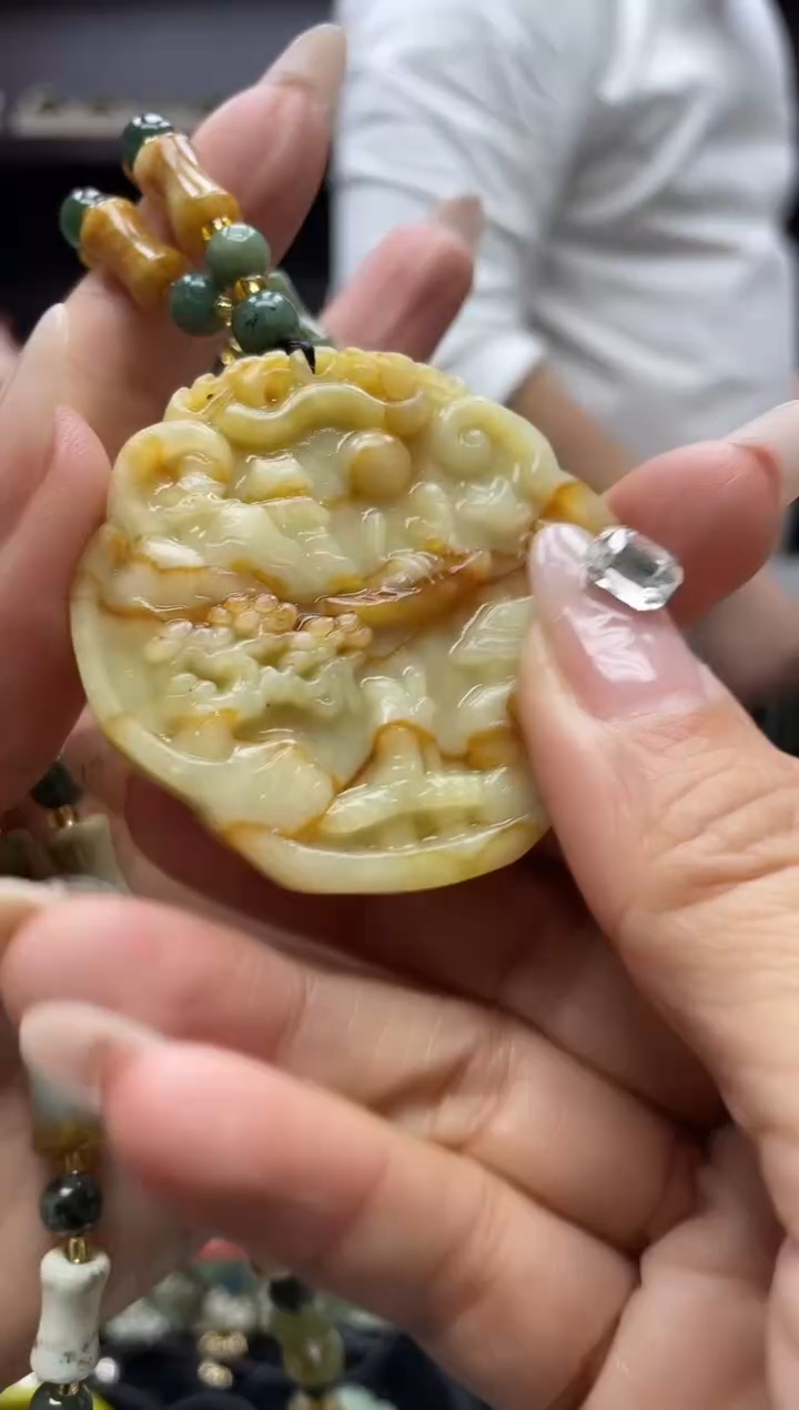 未镶嵌岫玉吊坠多样性发*货拍一发一