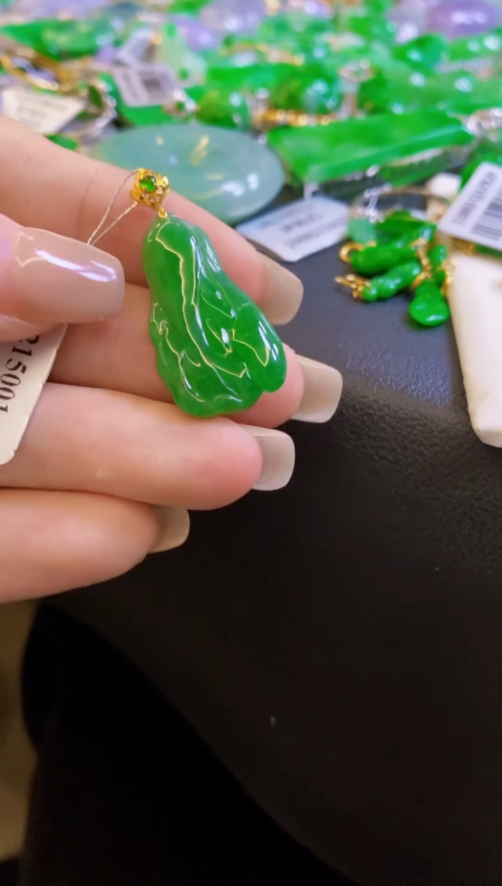 【闪购商品】定制翡翠18K金镶嵌白菜