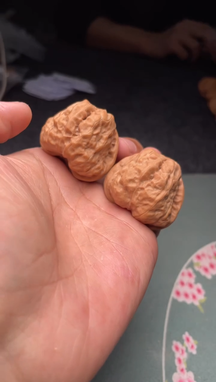 把件文玩核桃a177   蛤蟆头    39尺