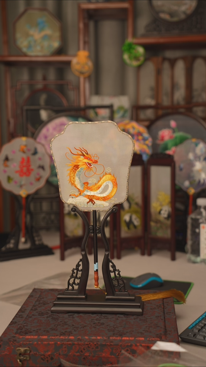 扇子苏绣作品手工首饰盒
