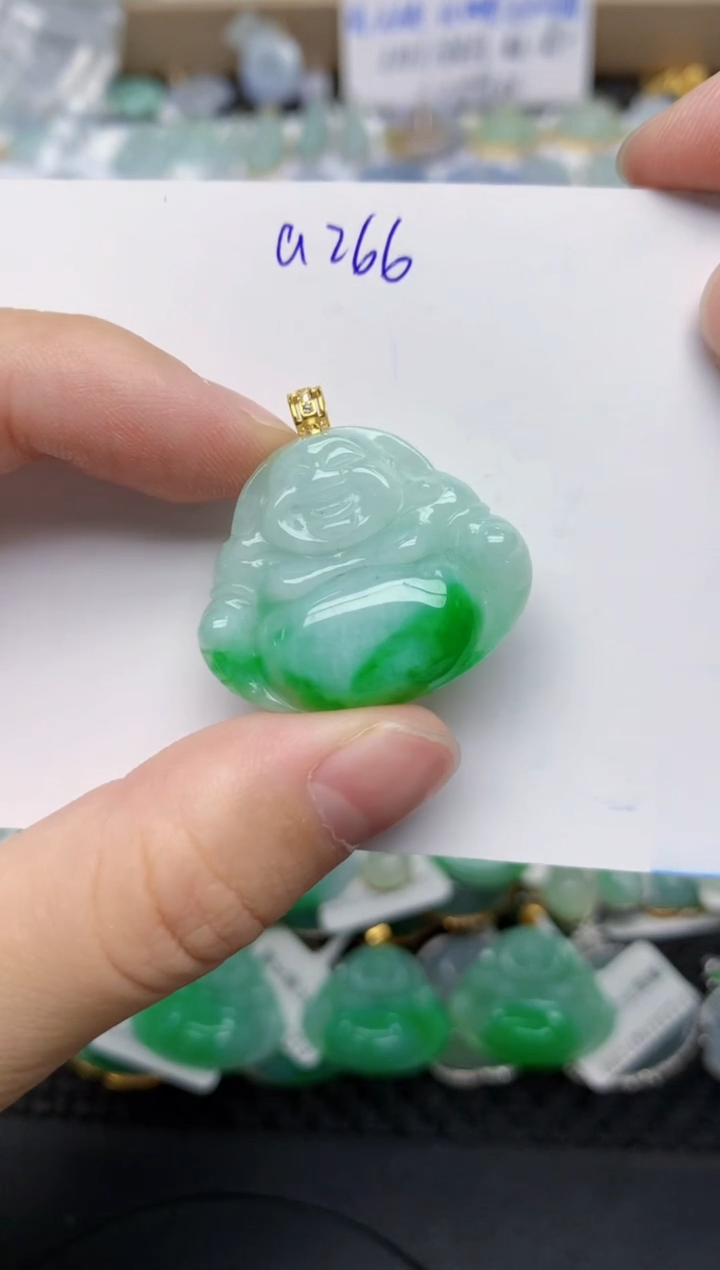 翡翠未镶嵌颈饰天然缅甸A货翡翠