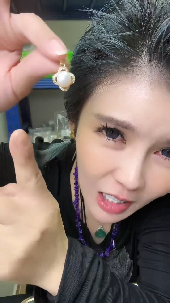 珐琅非金属23a2精美珠宝耳饰