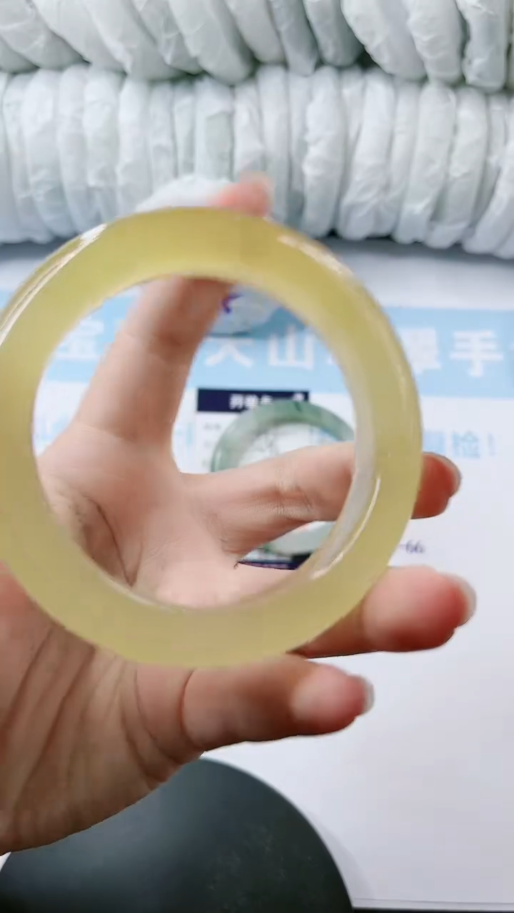 【闪购商品】石英质玉手镯未镶嵌多样性发货V125